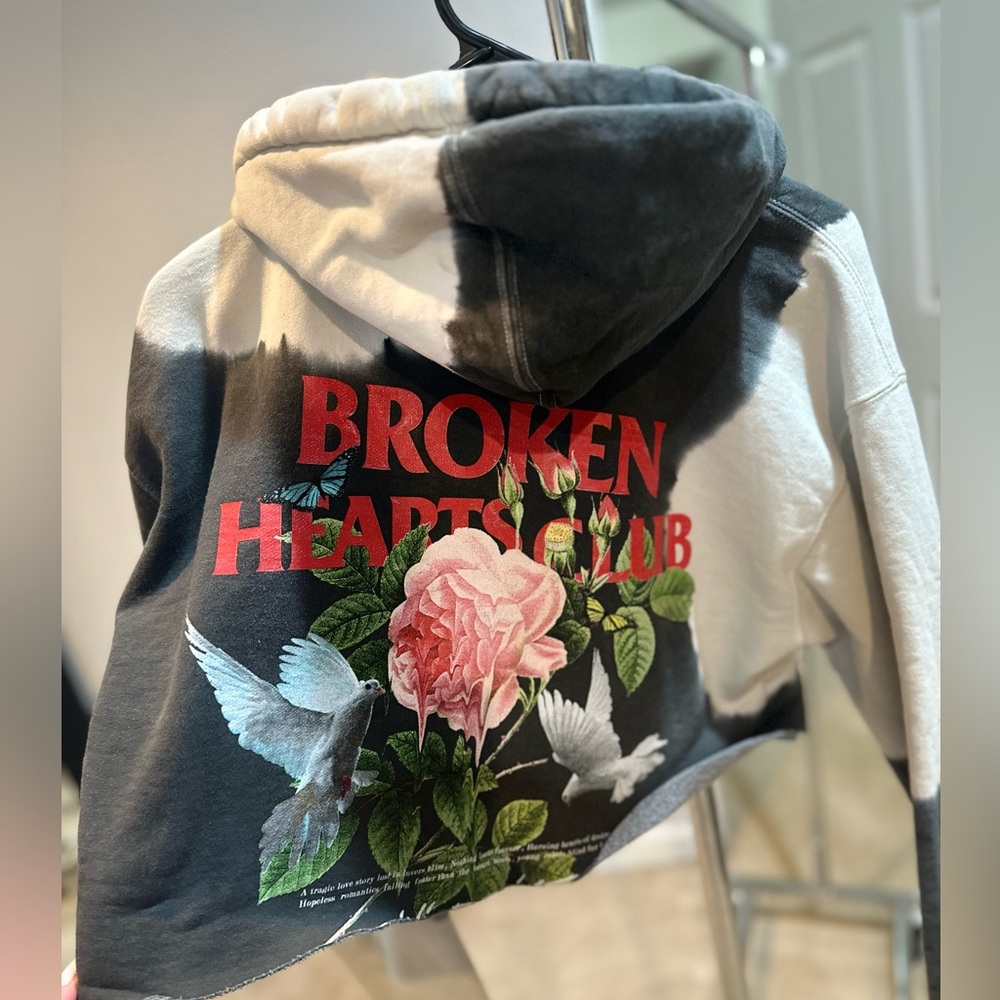 Civil Regime Cropped Hoodie